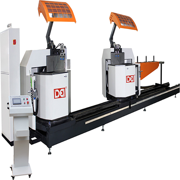 Features of Sawing Machines